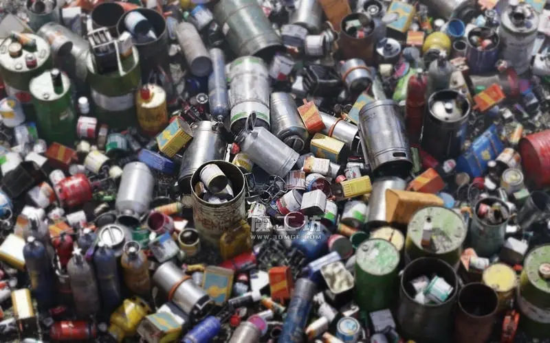 金属容器罐头盒子油桶3D模型灭火器气罐油漆罐GLTF模型带4K纹理